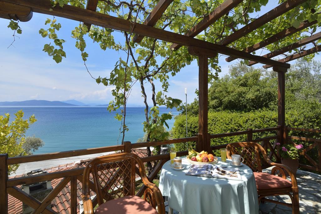 Diplomats' Holidays Хортон Экстерьер фото